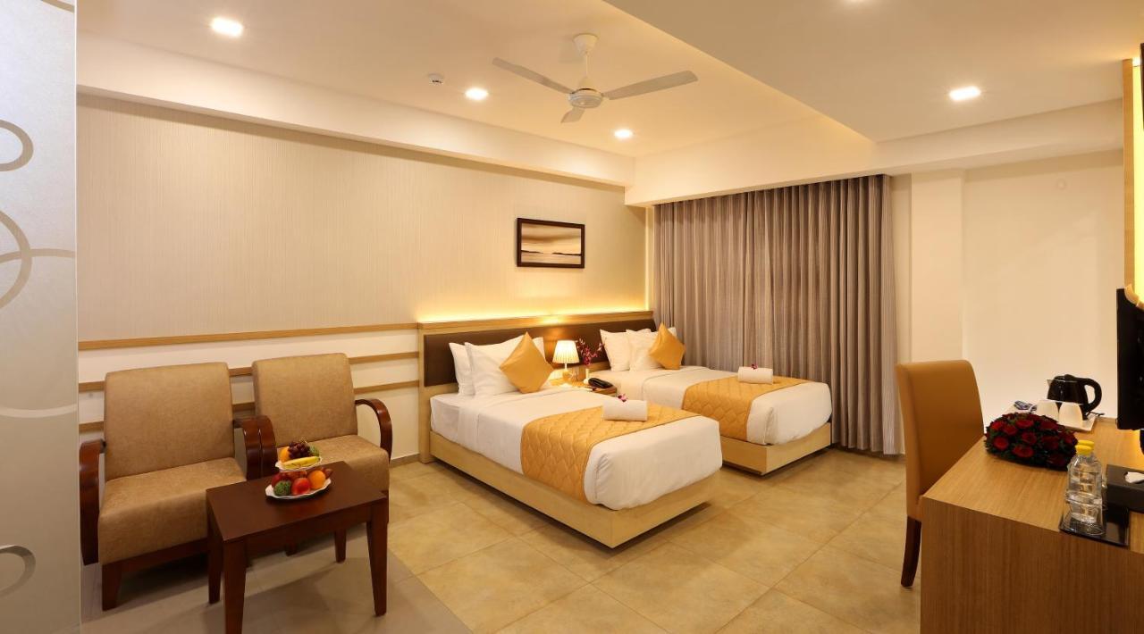 Flora Charishma Residency Aluva Hotel Kochi Exterior photo