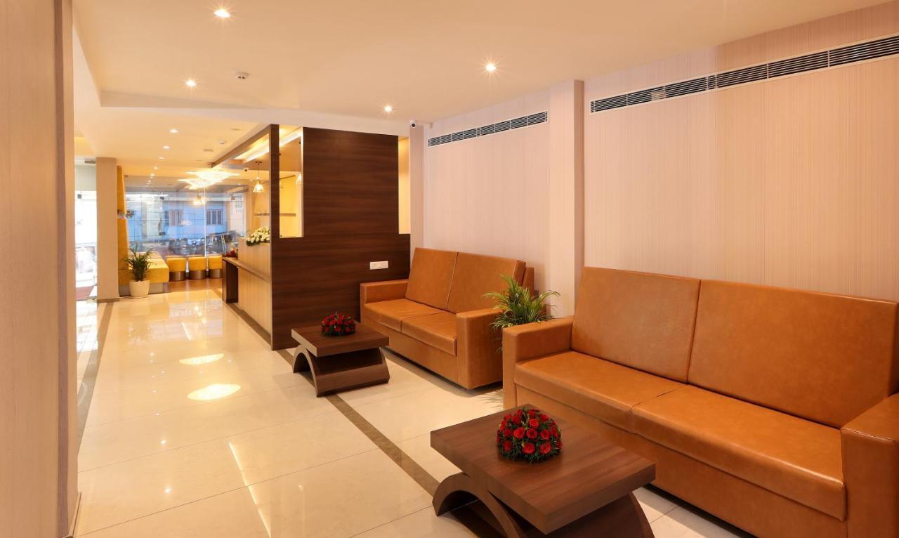 Flora Charishma Residency Aluva Hotel Kochi Exterior photo